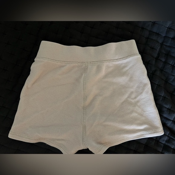 Alo Yoga Micro-Waffle Pleasant Boyshort - Picture 5 of 6